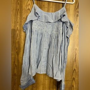 Jessica Simpson large long sleeve blouse